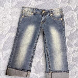 Angels ultra low rise denim capris, size 5, no flaws.